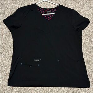 Koi Basics Black Scrub Top – Women’s Large